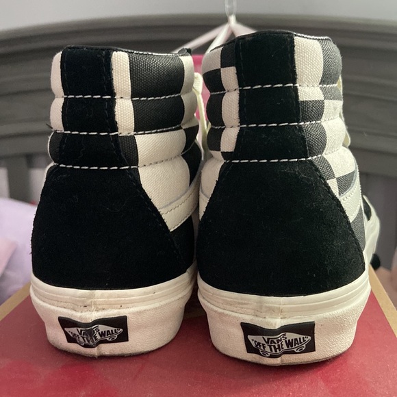 Vans - Picture 4 of 4